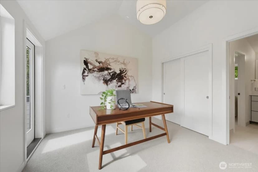 Property photo for 13047 39th Avenue Ne #a, Seattle photo 16
