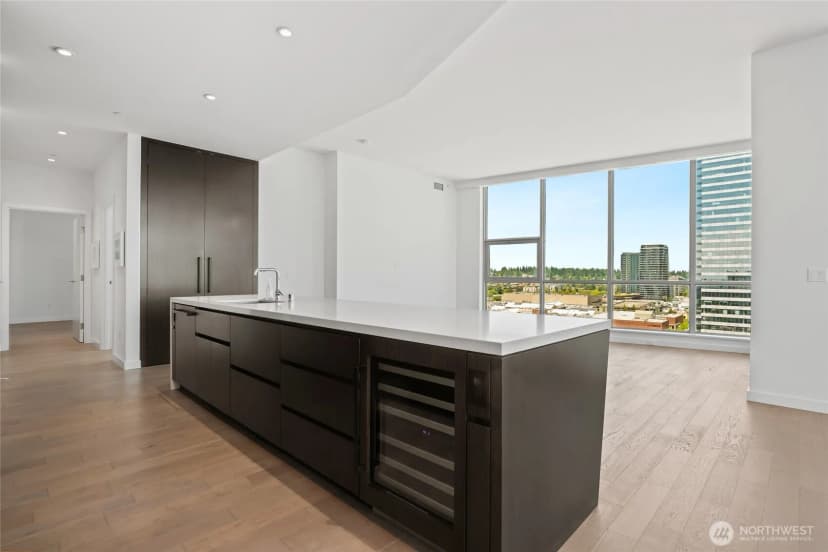 Property photo for 188 Bellevue Way Ne #2102, Bellevue photo 6