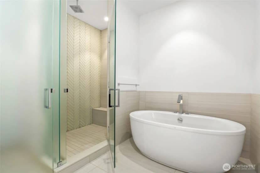 Property photo for 188 Bellevue Way Ne #2102, Bellevue photo 16