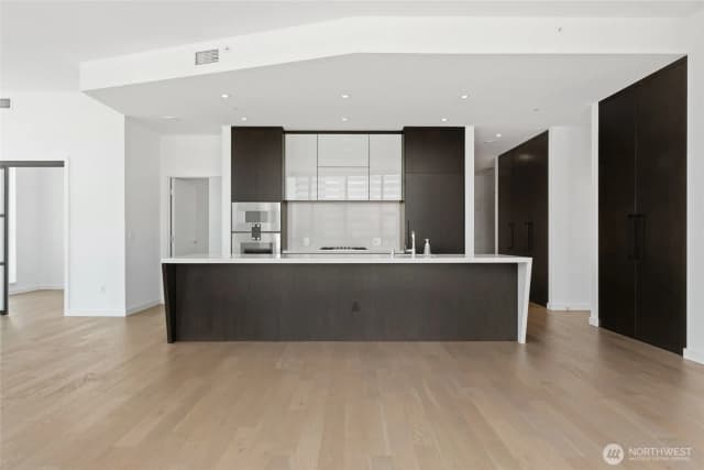 Property photo for 188 Bellevue Way Ne #2102, Bellevue photo 5