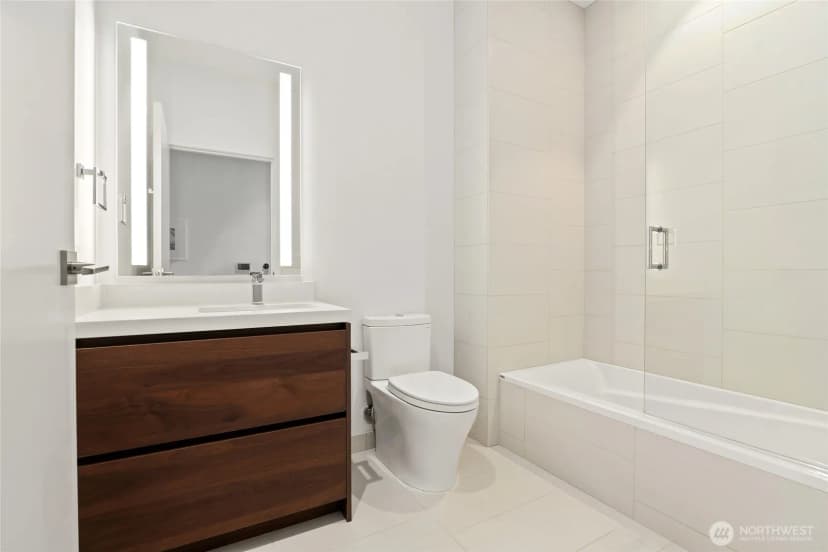 Property photo for 188 Bellevue Way Ne #2102, Bellevue photo 19