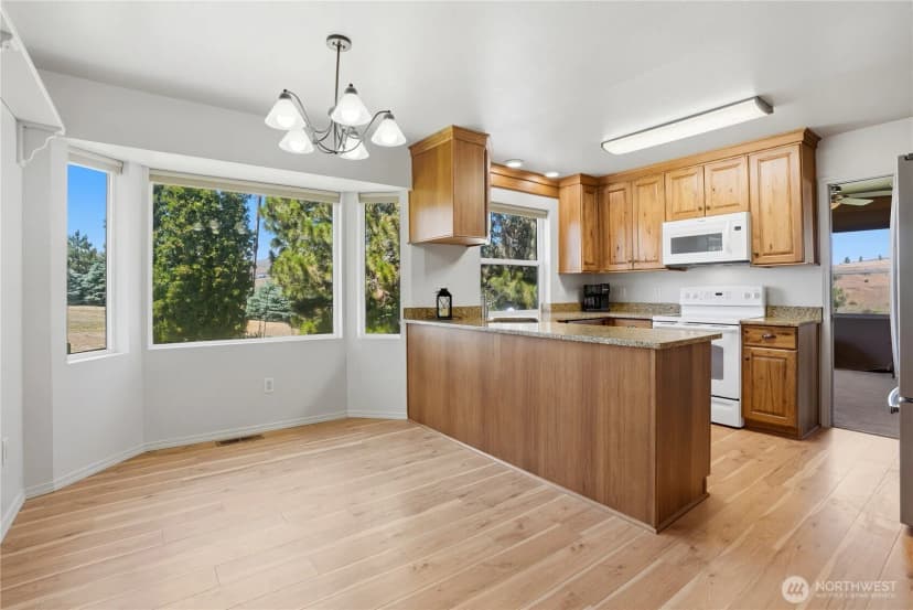 Property photo for 530 Wakatak Road, Yakima photo 16