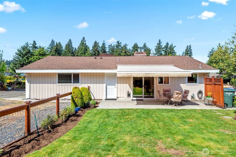 Property photo for 555 4th Avenue S, Edmonds photo 26