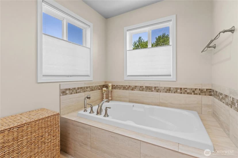 Property photo for 3805 90th Avenue Ct E, Edgewood photo 14