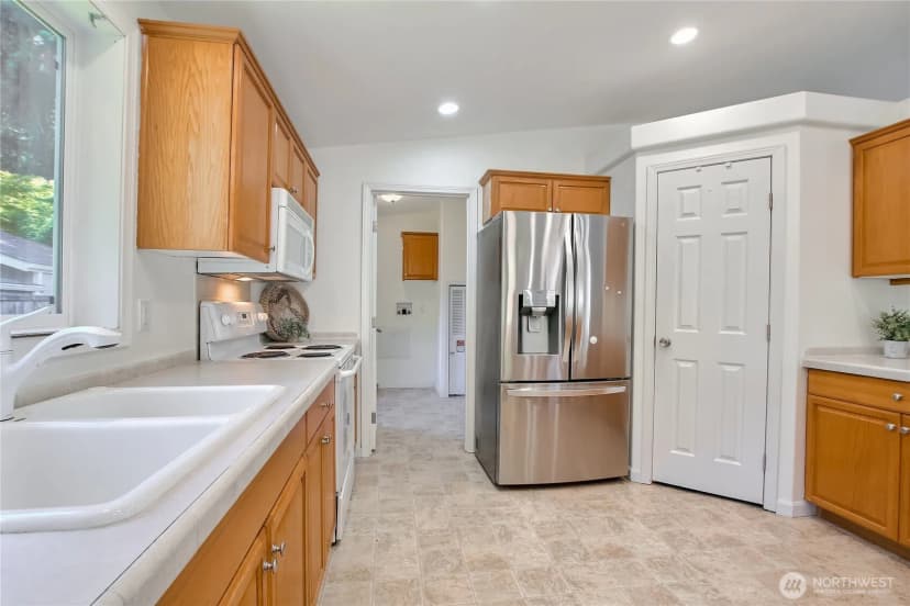 Property photo for 3232 206th Place Se, Bothell photo 11