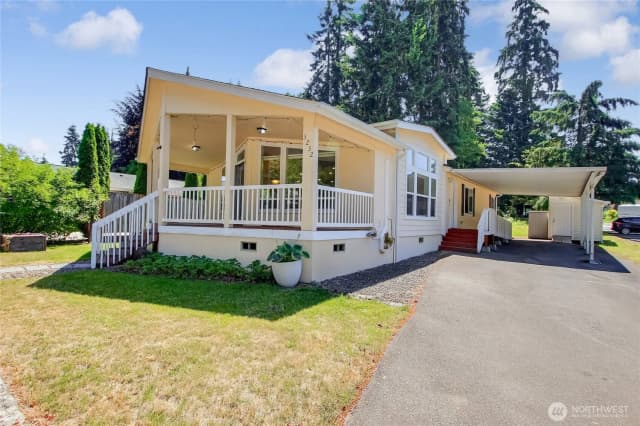Property photo for 3232 206th Place Se, Bothell photo 2