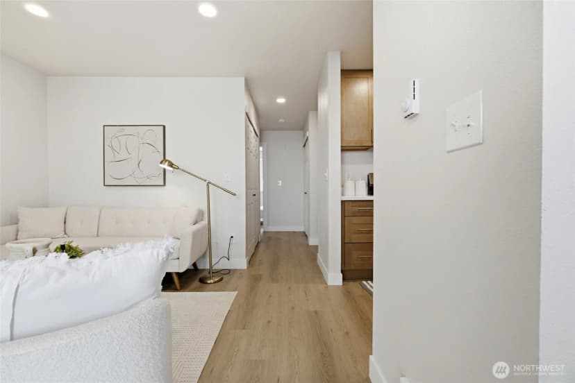 Property photo for 18200 Ne 73rd Avenue #a111, Kenmore photo 11