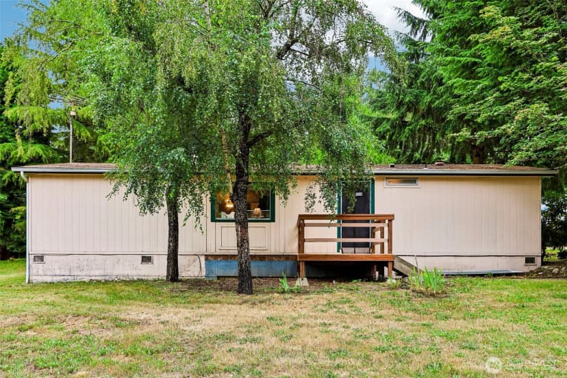 Property photo for 9810 6th Avenue Nw, Tulalip photo 6