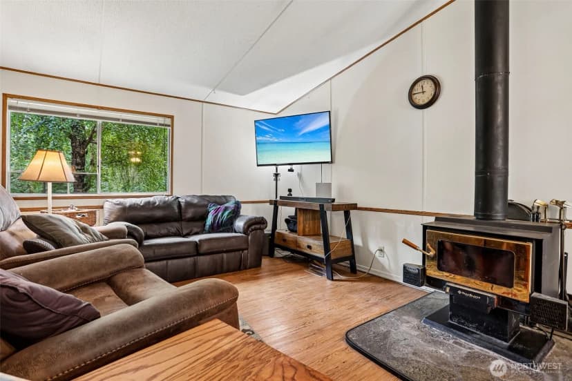 Property photo for 9810 6th Avenue Nw, Tulalip photo 10