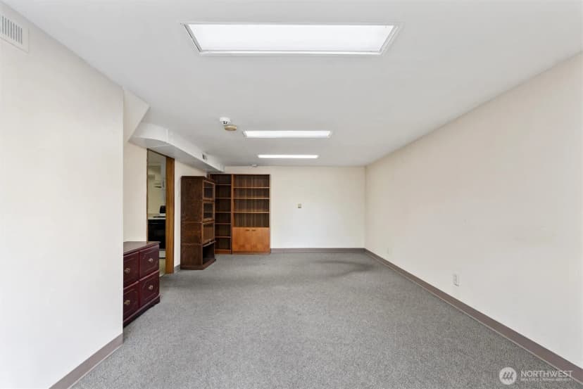 Property photo for 16745 Meridian Avenue N, Seattle photo 38