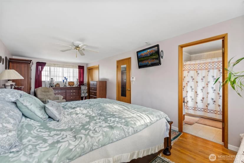 Property photo for 16745 Meridian Avenue N, Seattle photo 21