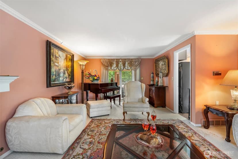 Property photo for 16745 Meridian Avenue N, Seattle photo 6