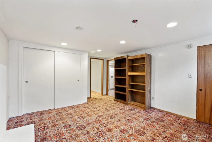 Property photo for 16745 Meridian Avenue N, Seattle photo 39