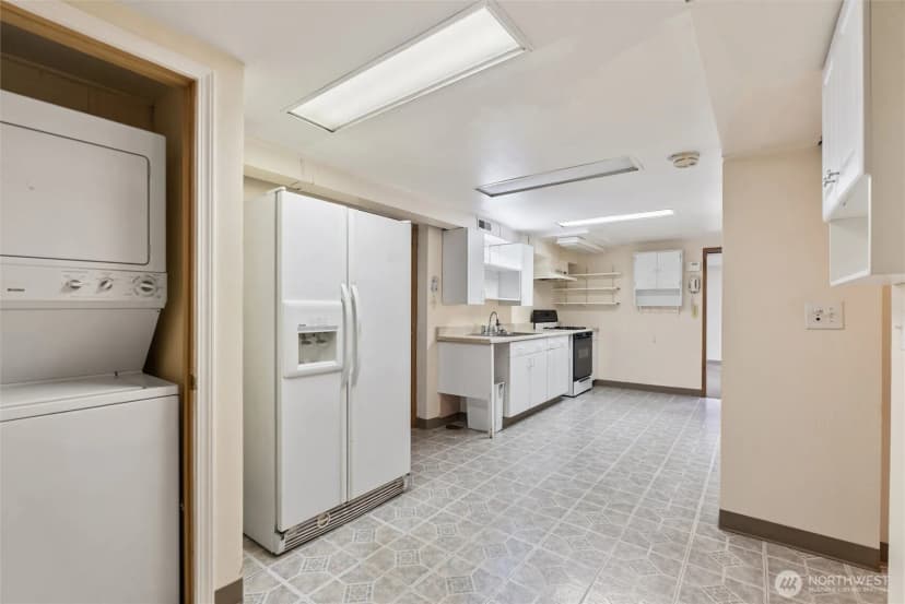 Property photo for 16745 Meridian Avenue N, Seattle photo 35