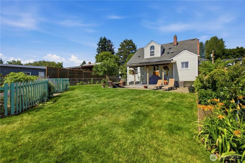 Property photo for 324 Stevens Avenue Sw, Renton photo 32