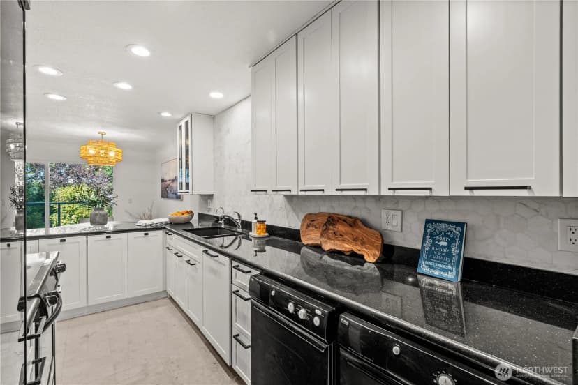 Property photo for 2501 Canterbury Lane E #203, Seattle photo 11