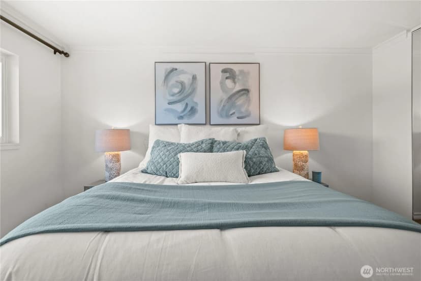 Property photo for 2501 Canterbury Lane E #203, Seattle photo 22