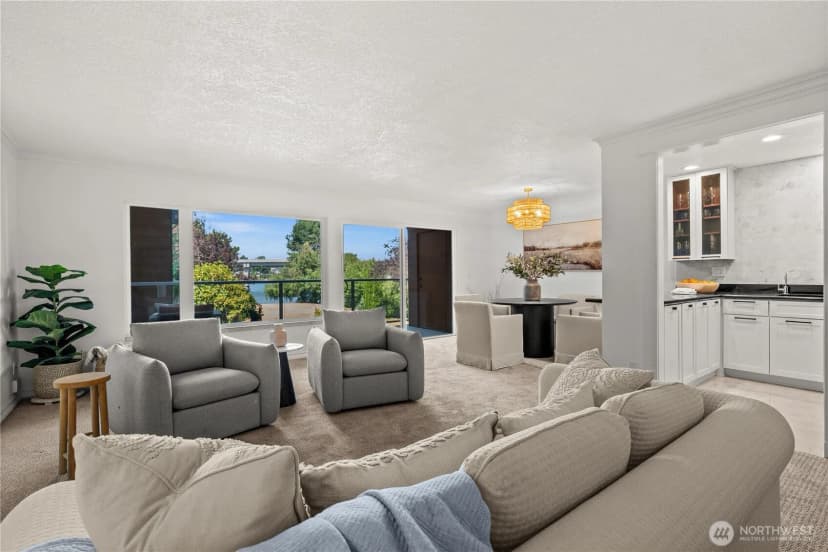 Property photo for 2501 Canterbury Lane E #203, Seattle photo 4