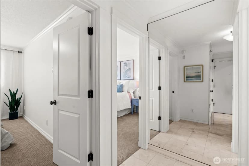 Property photo for 2501 Canterbury Lane E #203, Seattle photo 15