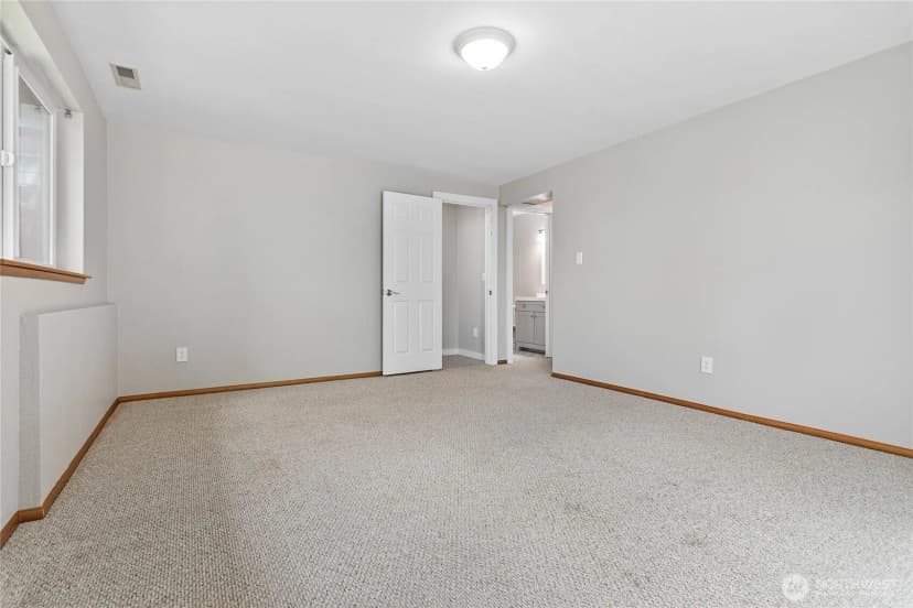Property photo for 3881 Magrath Street, Bellingham photo 26