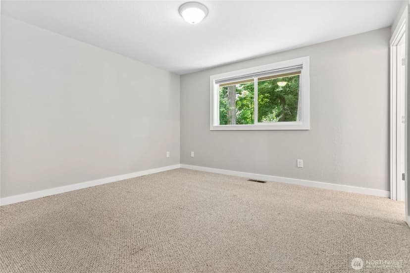 Property photo for 3881 Magrath Street, Bellingham photo 20