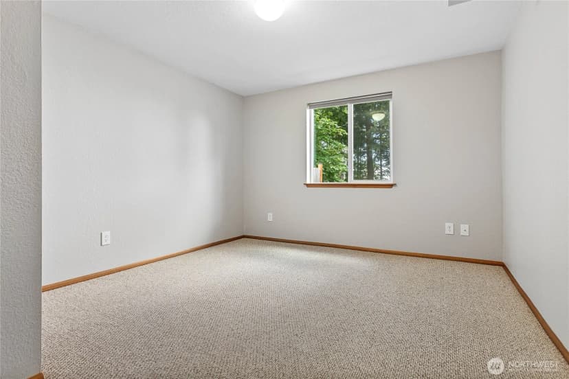 Property photo for 3881 Magrath Street, Bellingham photo 28