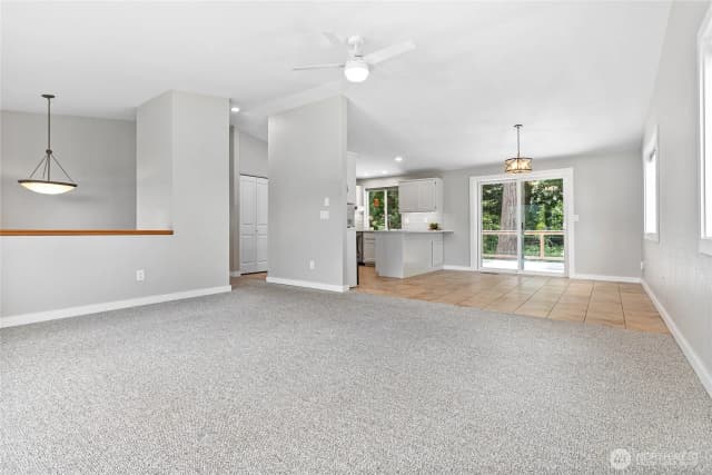 Property photo for 3881 Magrath Street, Bellingham photo 4