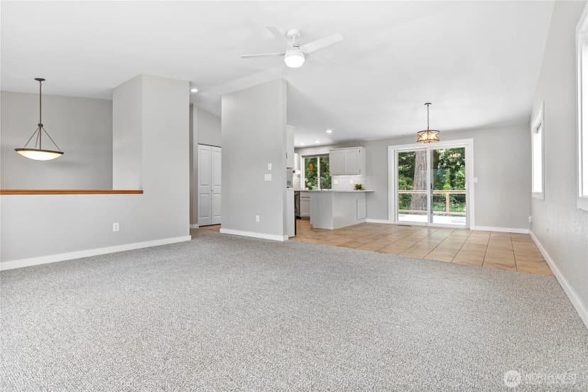 Property photo for 3881 Magrath Street, Bellingham photo 4