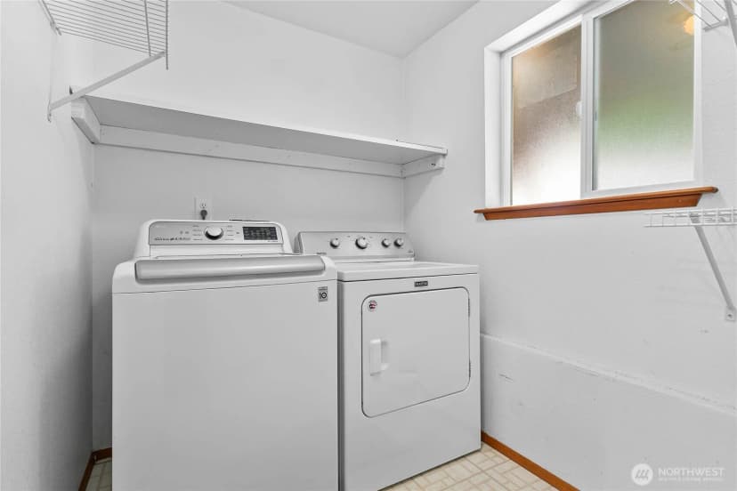 Property photo for 3881 Magrath Street, Bellingham photo 30