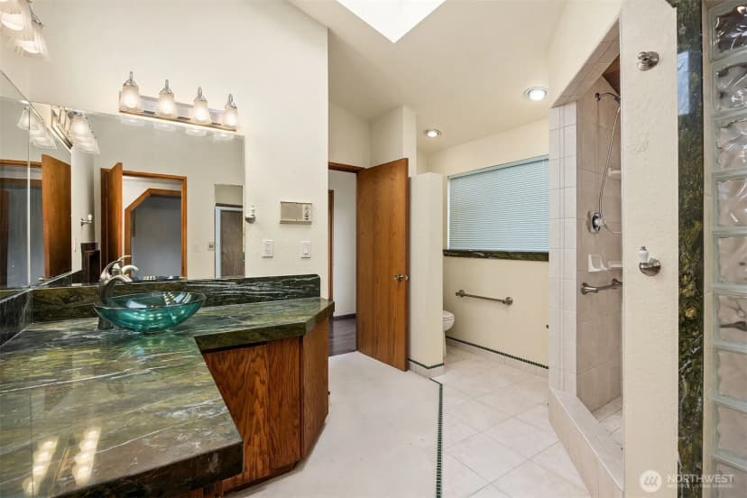 Property photo for 7712 23rd Avenue Nw, Seattle photo 18