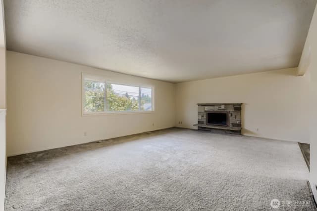 Property photo for 7718 S 120th St, Seattle photo 5