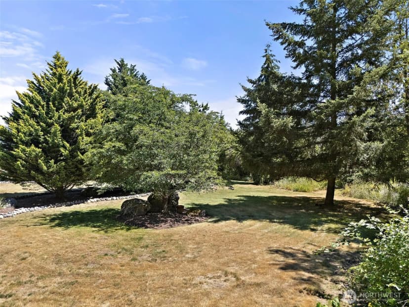 Property photo for 10710 417th Street E, Eatonville photo 34