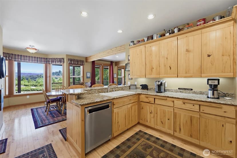 Property photo for 10710 417th Street E, Eatonville photo 9