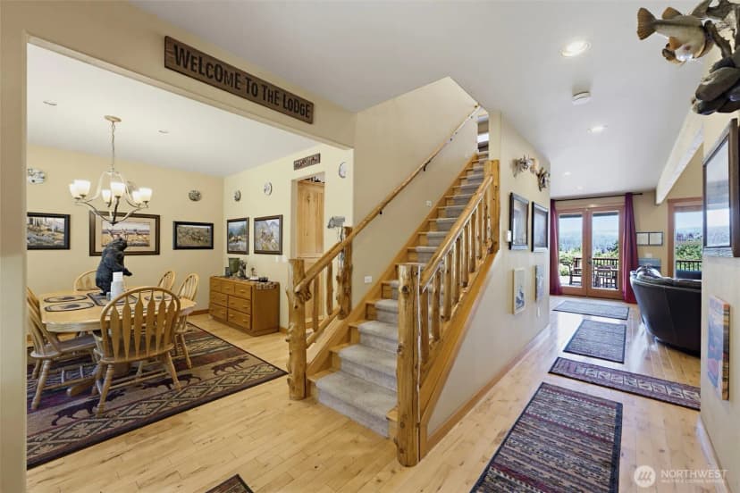 Property photo for 10710 417th Street E, Eatonville photo 19