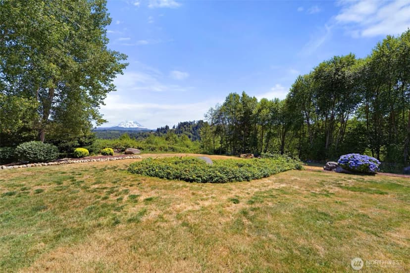 Property photo for 10710 417th Street E, Eatonville photo 32