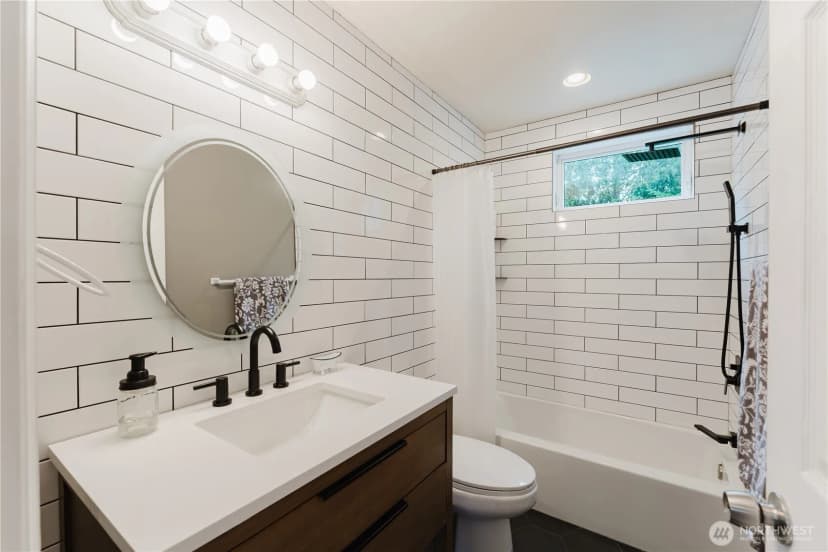 Property photo for 8706 Ne 135th Place, Kirkland photo 29