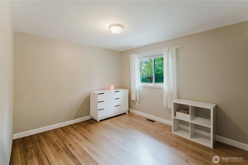 Property photo for 8706 Ne 135th Place, Kirkland photo 22