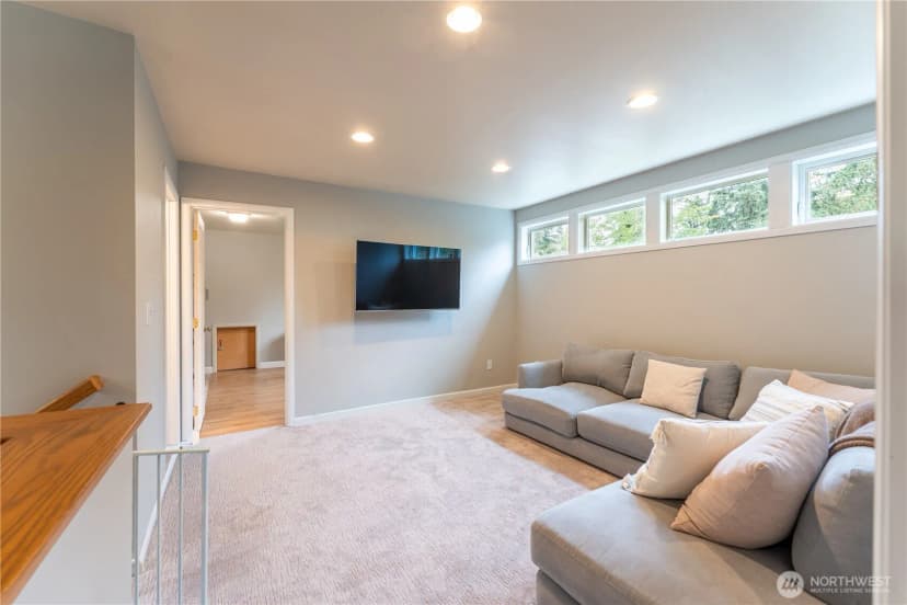 Property photo for 8706 Ne 135th Place, Kirkland photo 25