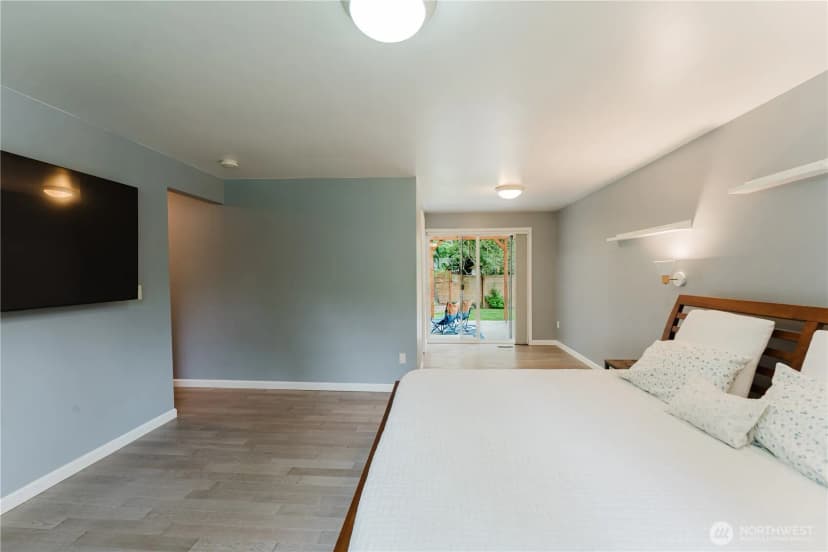 Property photo for 8706 Ne 135th Place, Kirkland photo 18