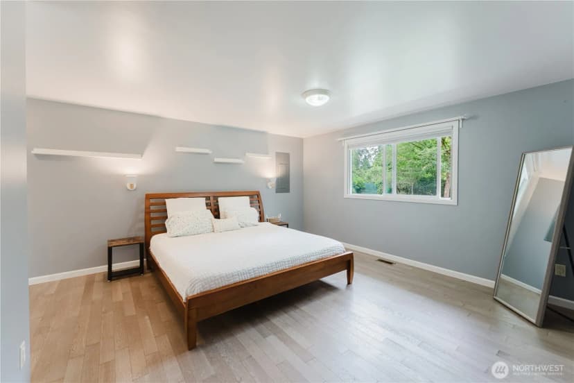 Property photo for 8706 Ne 135th Place, Kirkland photo 16