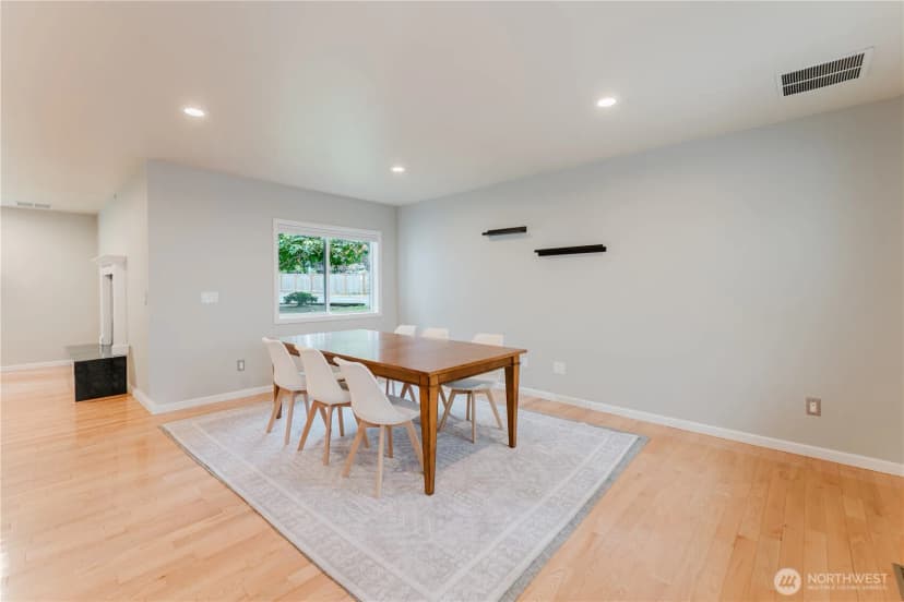 Property photo for 8706 Ne 135th Place, Kirkland photo 14