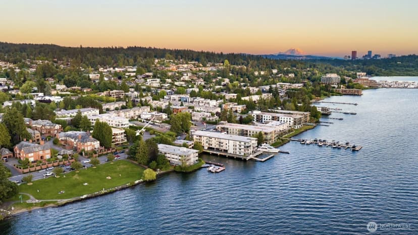 Property photo for 6436 Lake Washington Boulevard Ne #5, Kirkland photo 8