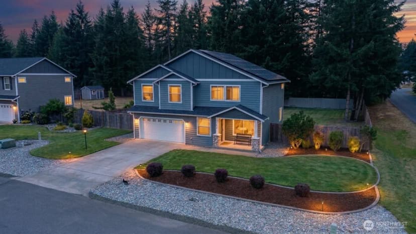 Property photo for 301 135th Place Se, Rainier