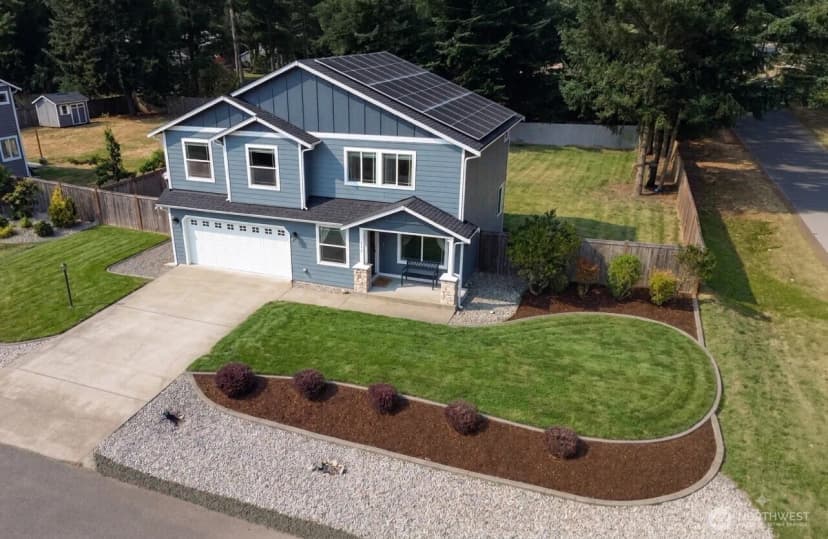 Property photo for 301 135th Place Se, Rainier photo 2