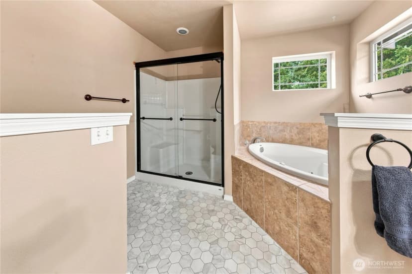 Property photo for 301 135th Place Se, Rainier photo 34