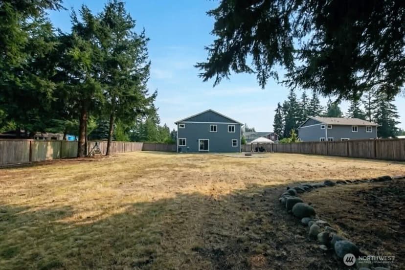 Property photo for 301 135th Place Se, Rainier photo 6