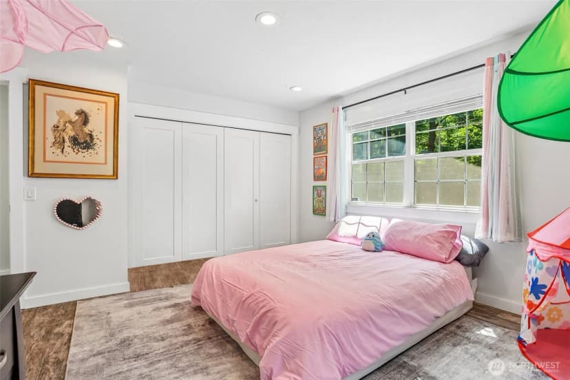 Property photo for 24017 Se 111th Street, Issaquah photo 23