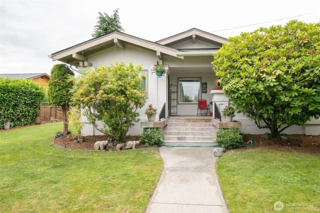 Property photo for 323 N Main Street, Montesano