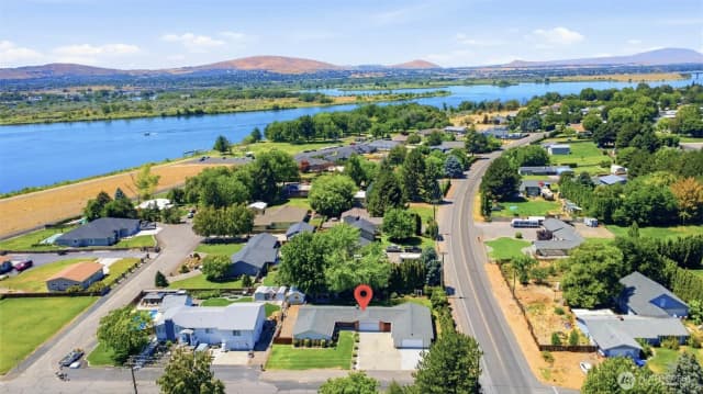 Property photo for 2220 Road 92, Pasco