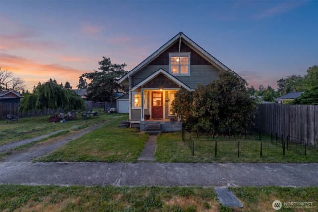Property photo for 1208 W Pear Street, Centralia